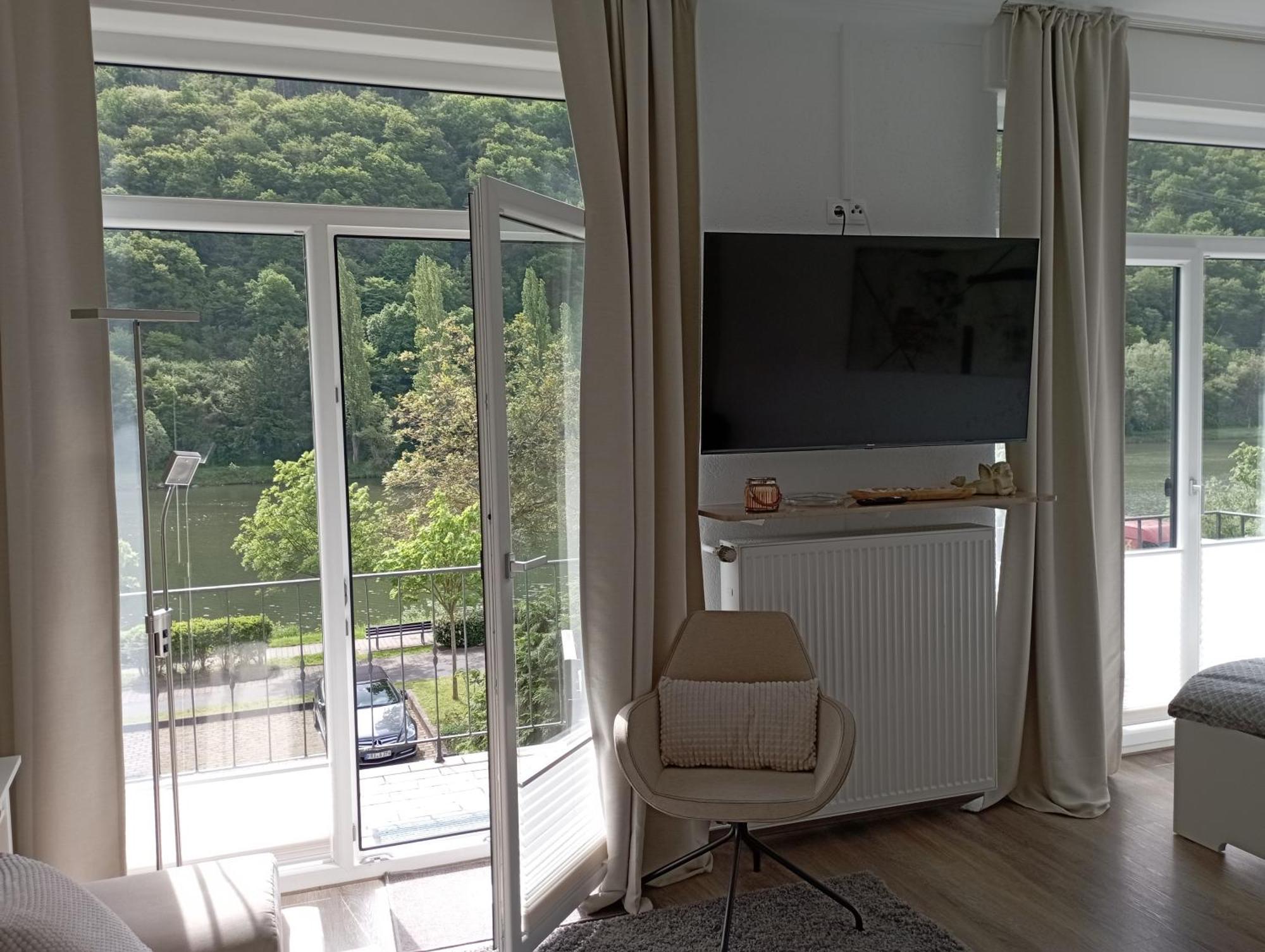 Апартаменти Haus Mosel Клоттен Номер фото