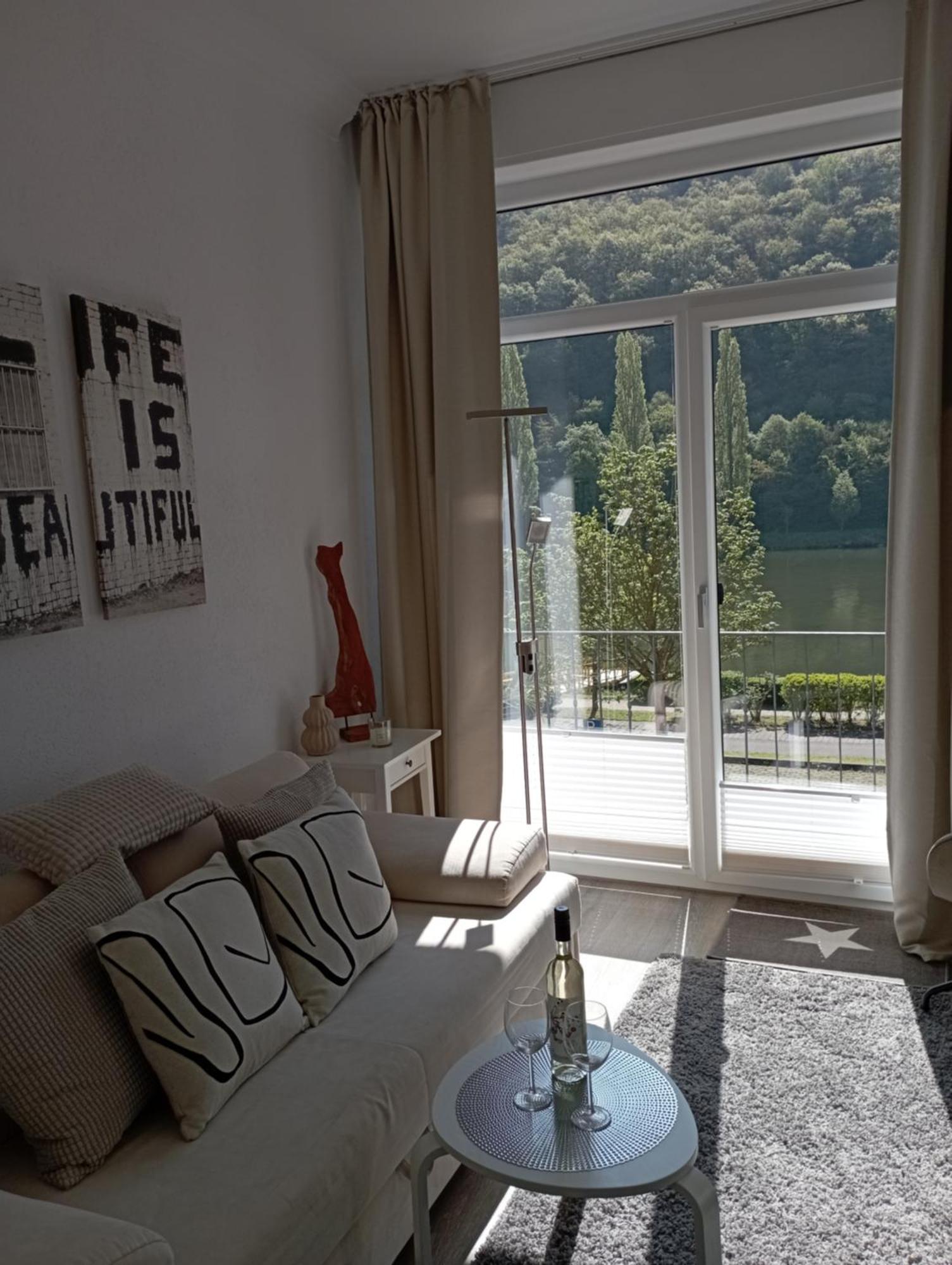 Апартаменти Haus Mosel Клоттен Номер фото